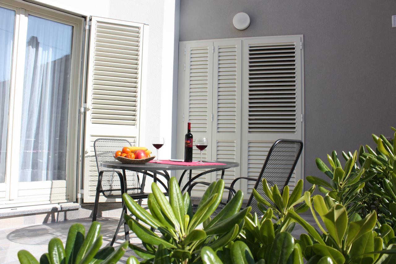 Aurora Apartments Šibenik Esterno foto
