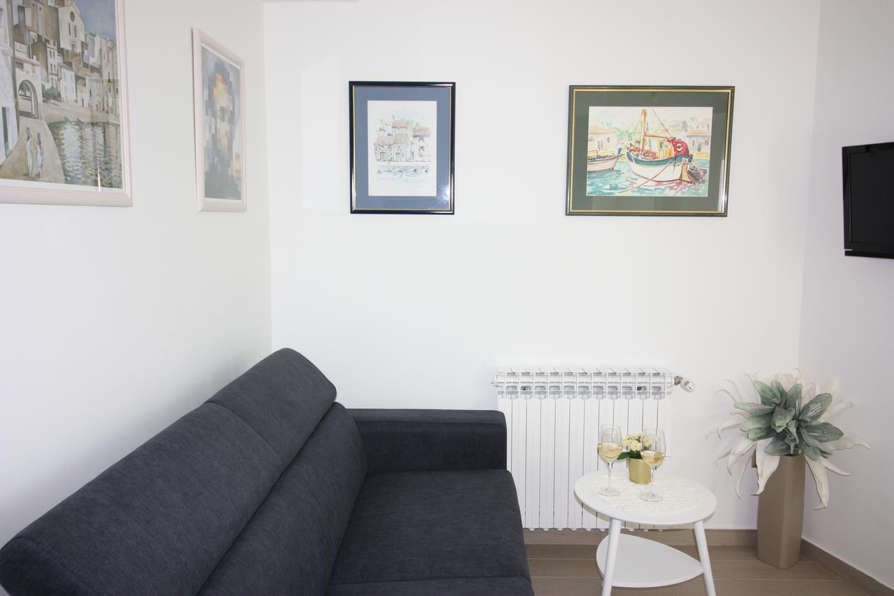 Aurora Apartments Šibenik Esterno foto