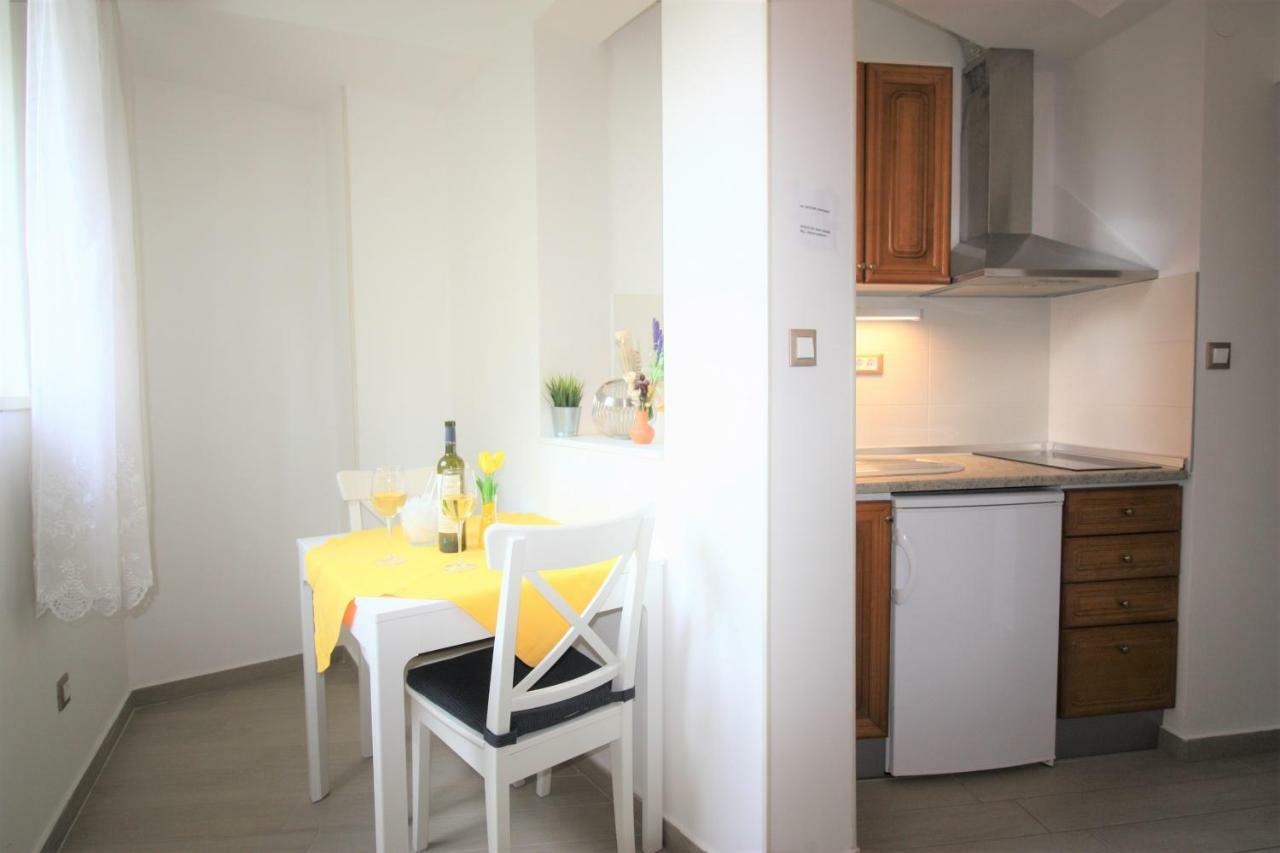 Aurora Apartments Šibenik Esterno foto