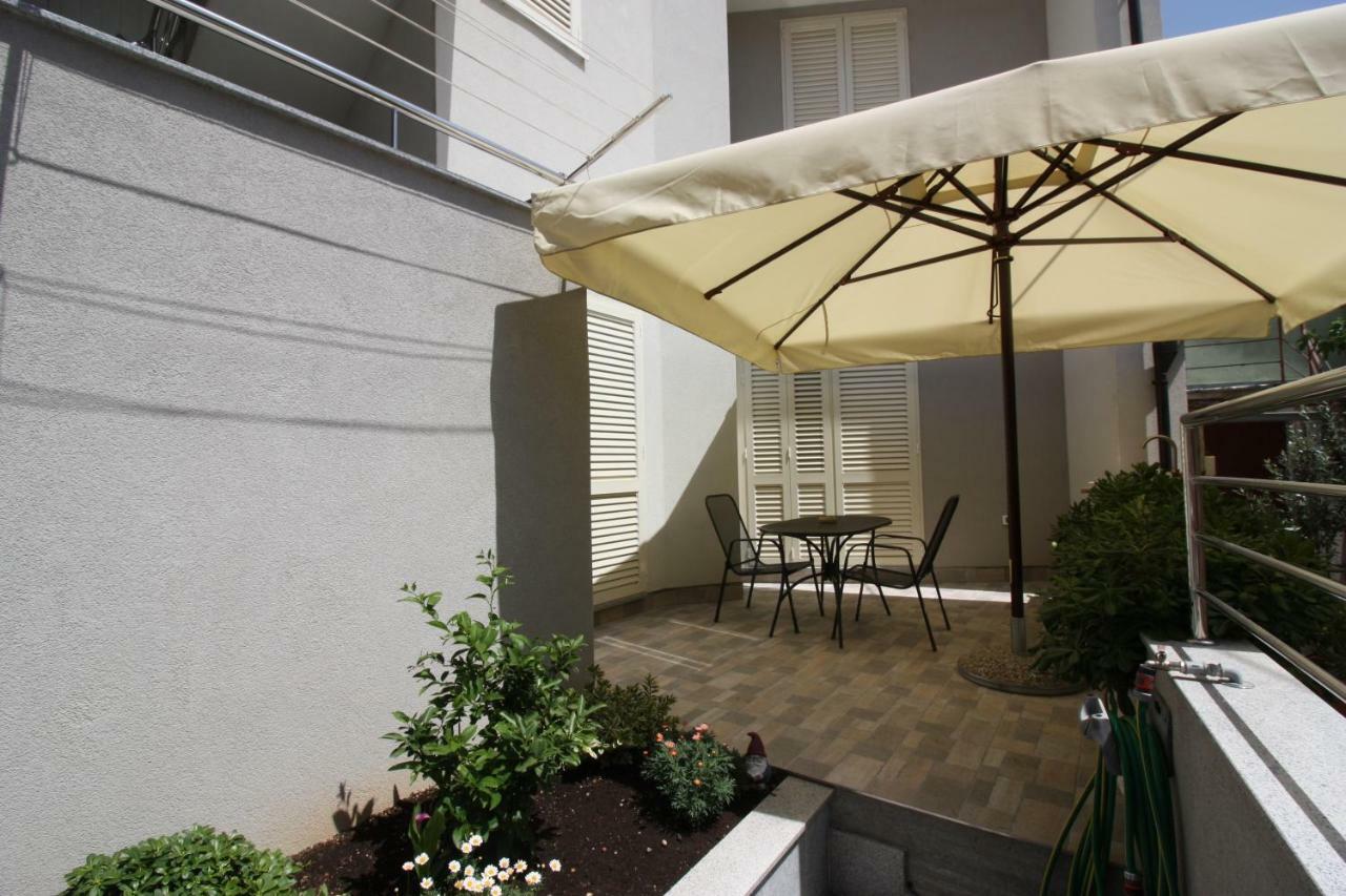 Aurora Apartments Šibenik Esterno foto
